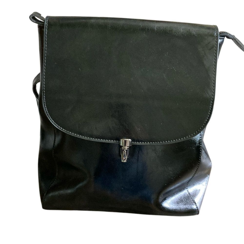 Heshe Black Leather Backpack Flap Closure‎ Classic Daypack Travel
